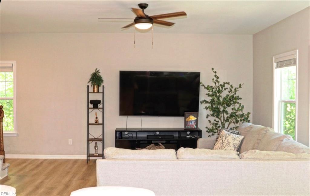 227 Bethune Dr Property Photo 7