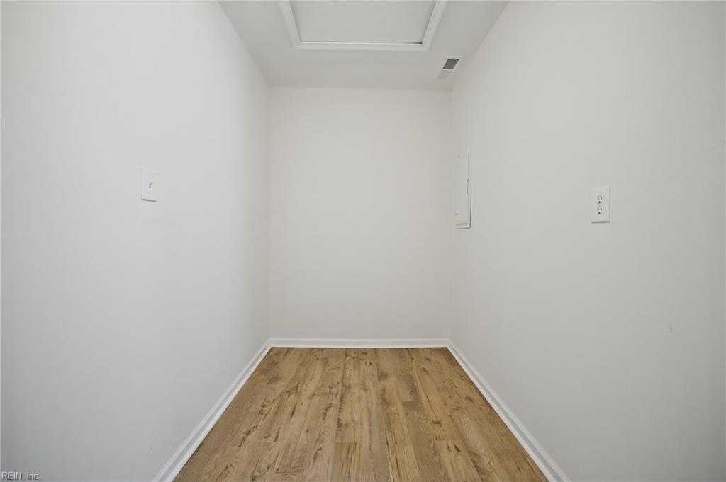 3516 Champlain Ln Property Photo 12