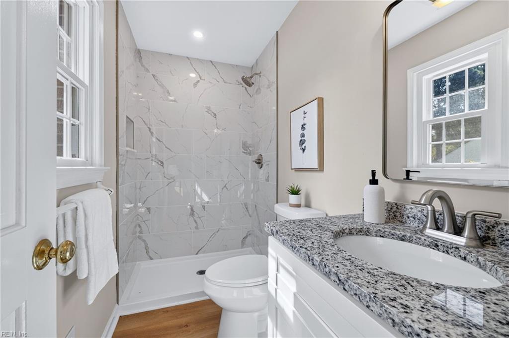 403 Caravelle Ct N Property Photo 19
