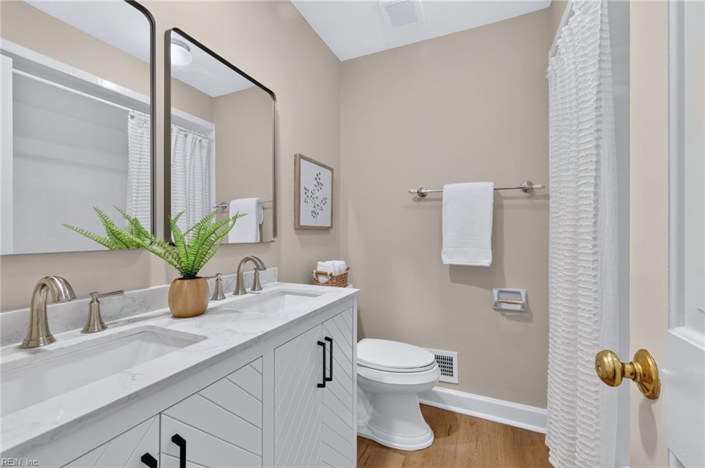 403 Caravelle Ct N Property Photo 22