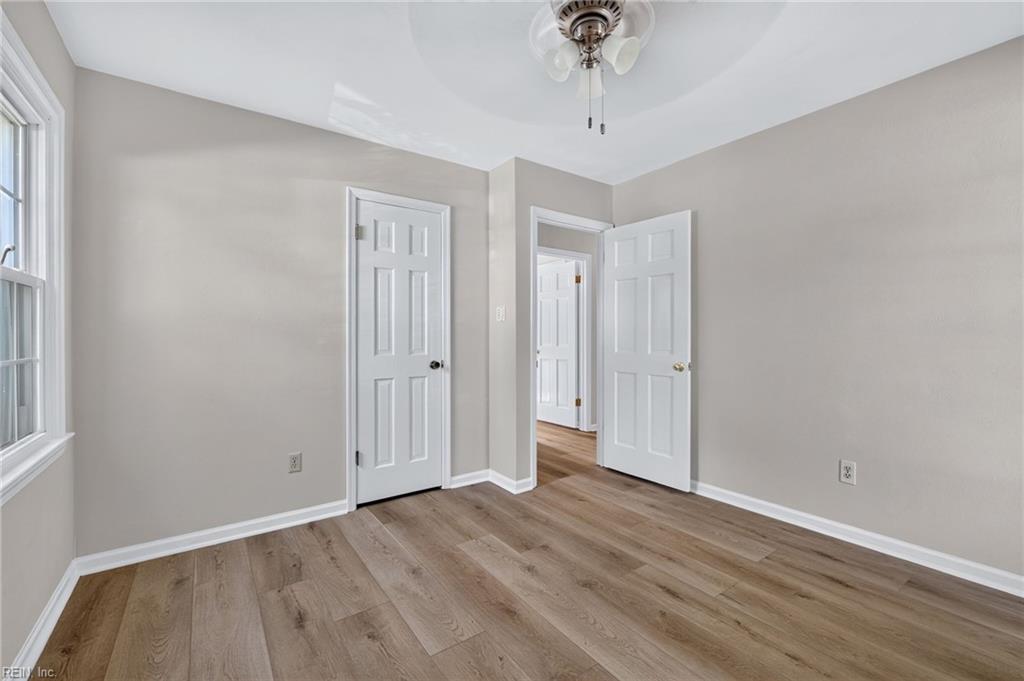 403 Caravelle Ct N Property Photo 24