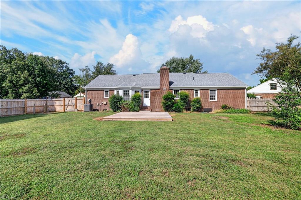403 Caravelle Ct N Property Photo 30