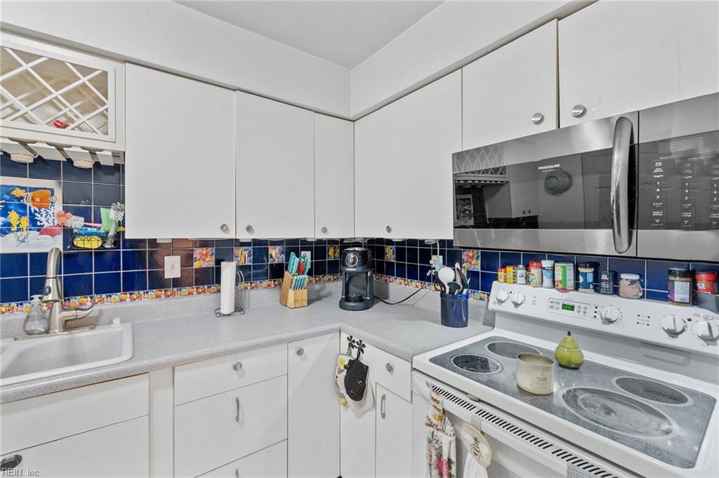 839 Little Bay Ave Property Photo 28