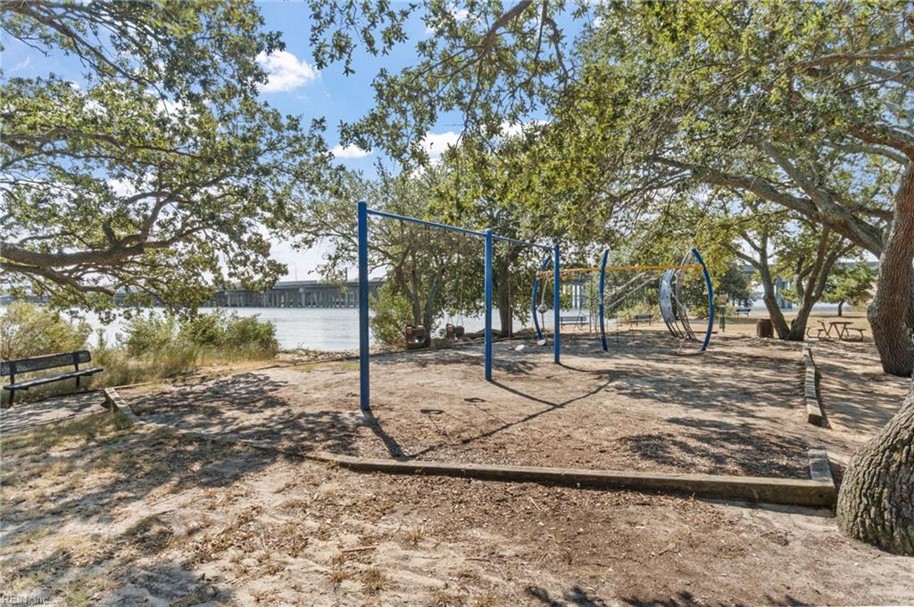 839 Little Bay Ave Property Photo 46