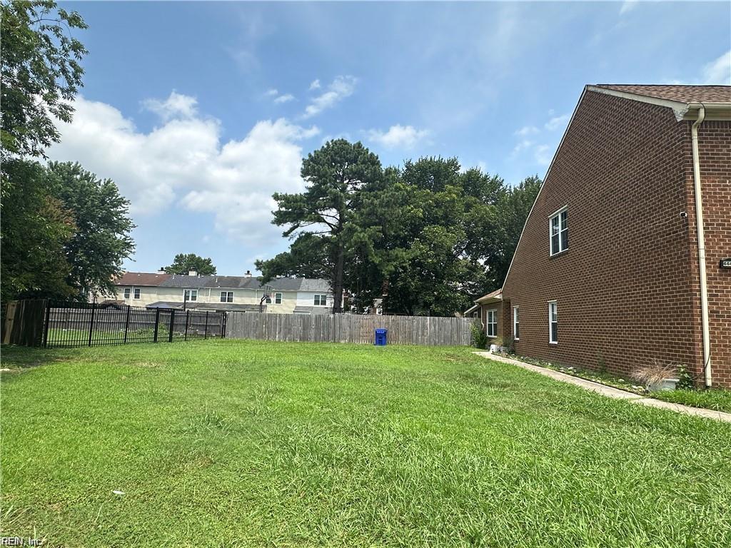 4447 Rivermill Ct Property Photo 3
