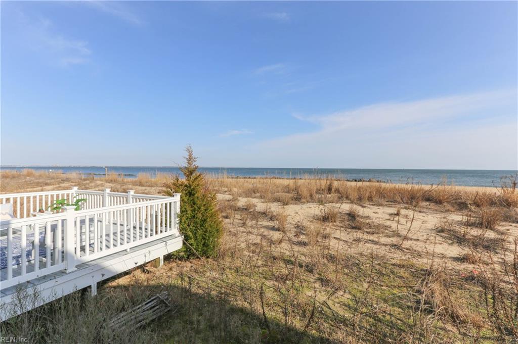 822 W Ocean View Ave Property Photo 5