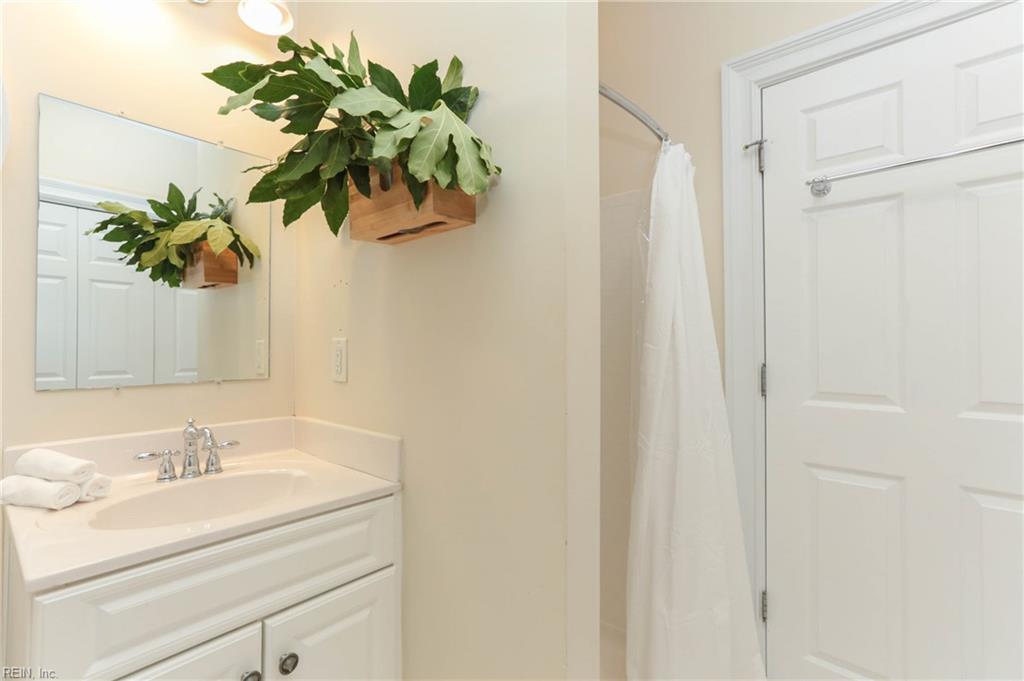 822 W Ocean View Ave Property Photo 22