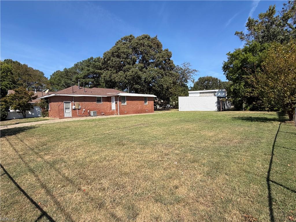 214 W Government Ave Property Photo 1