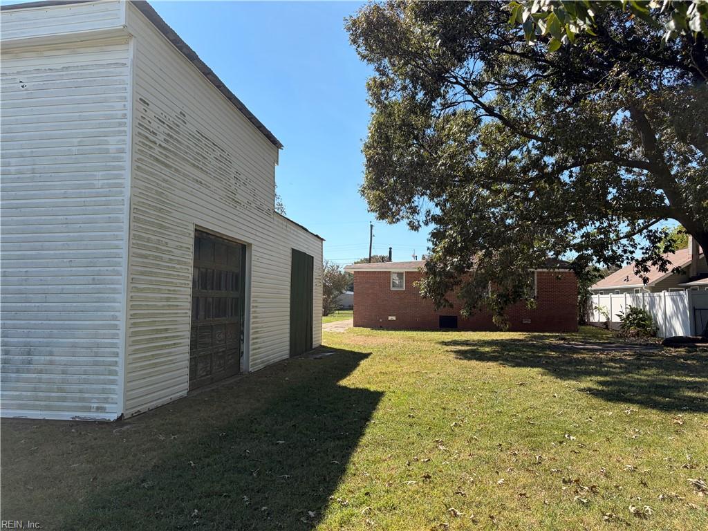 214 W Government Ave Property Photo 10