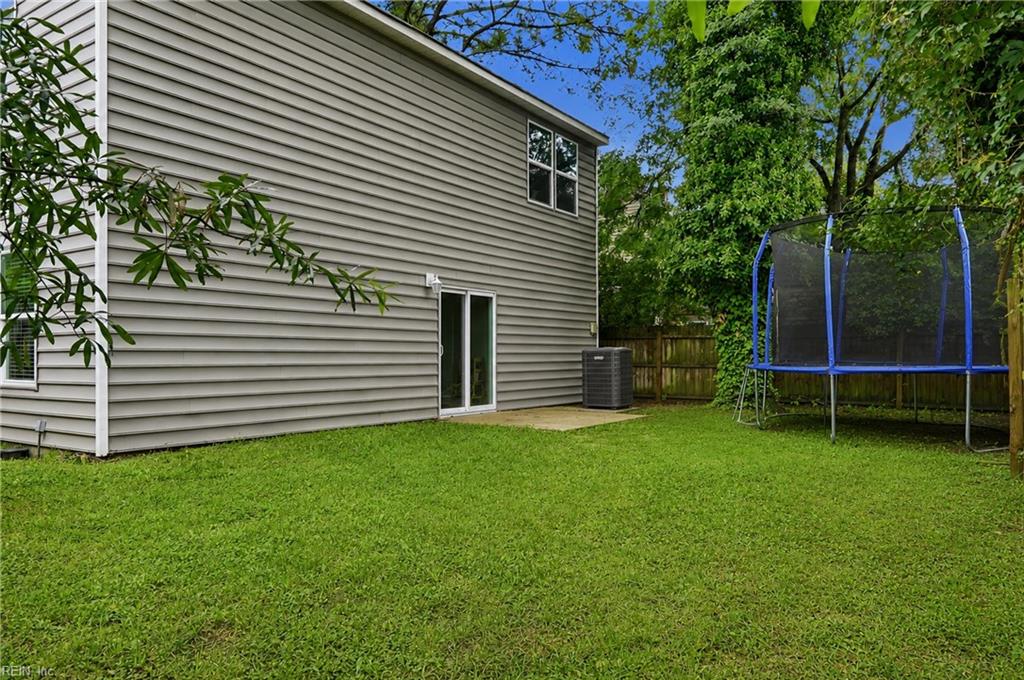 66 Bainbridge Ave Property Photo 16