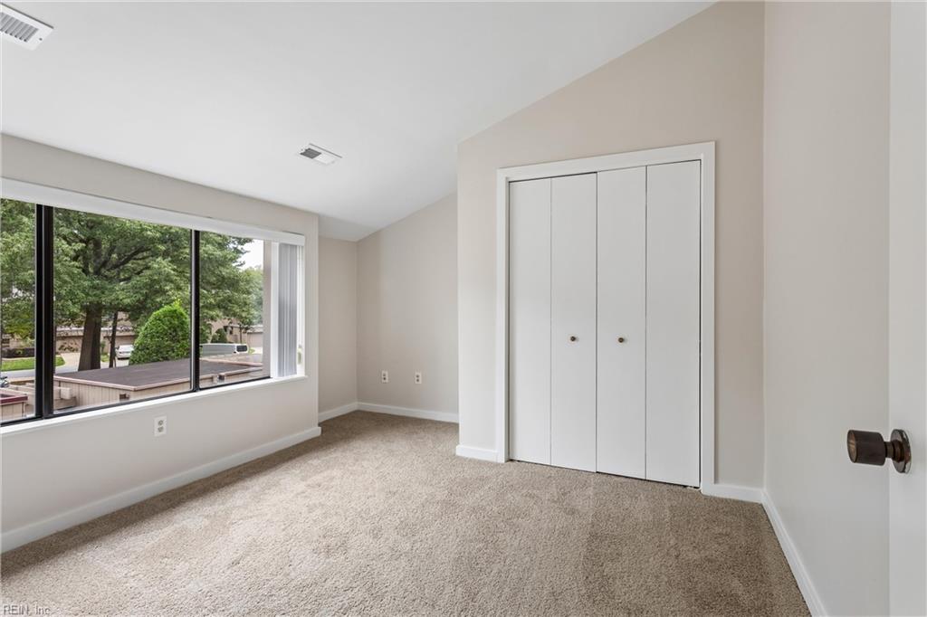 104 Harrops Gln Property Photo 26