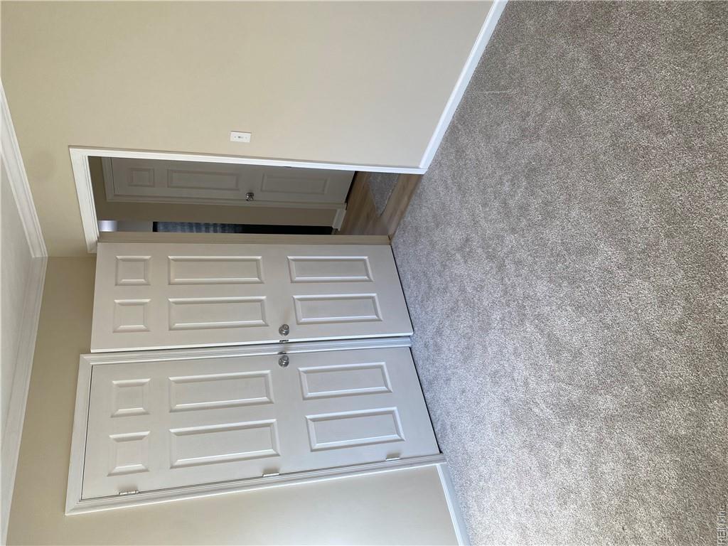 2500 Greenwood Dr Property Photo 11