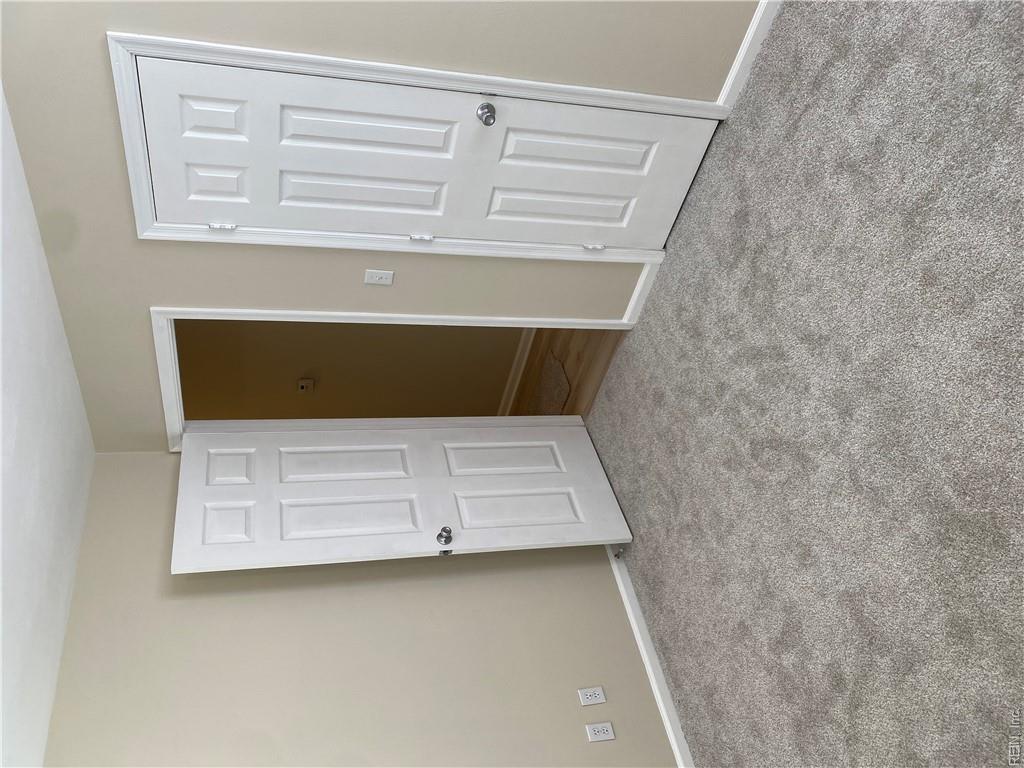 2500 Greenwood Dr Property Photo 18