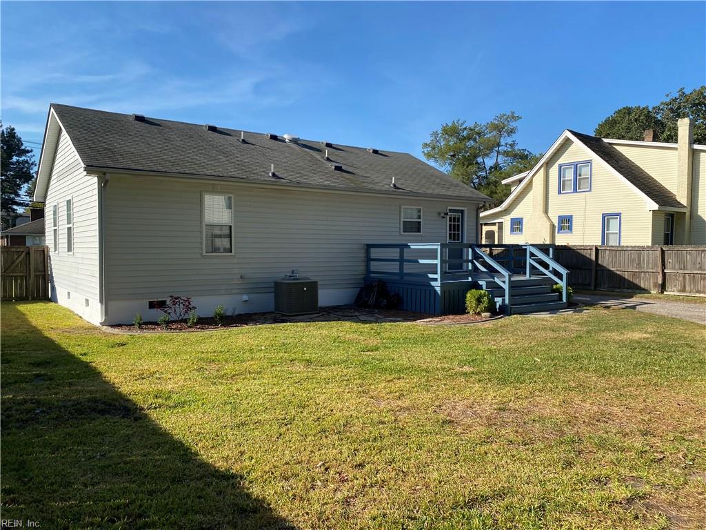 2500 Greenwood Dr Property Photo 27