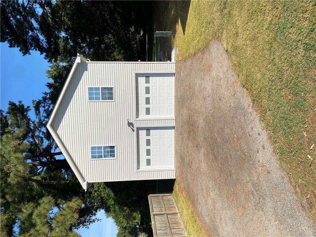 2500 Greenwood Dr Property Photo 28