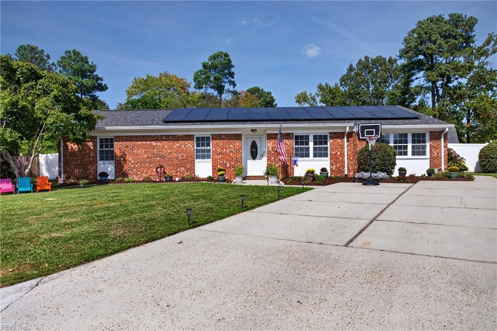 444 Beverly PL Property Photo 1