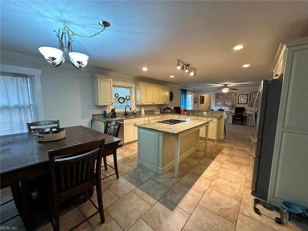 5213 Willow Lake Rd Property Photo 20