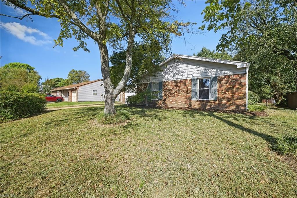 5468 Beaufain Blvd Property Photo 3