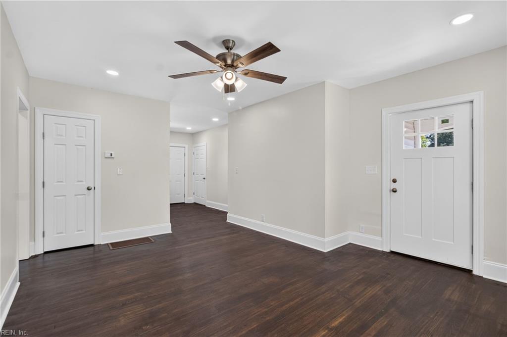 2801 Bapaume Ave Property Photo 5