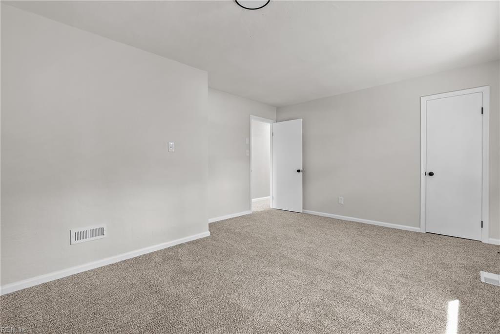 528 Woodlake Rd Rd Property Photo 26