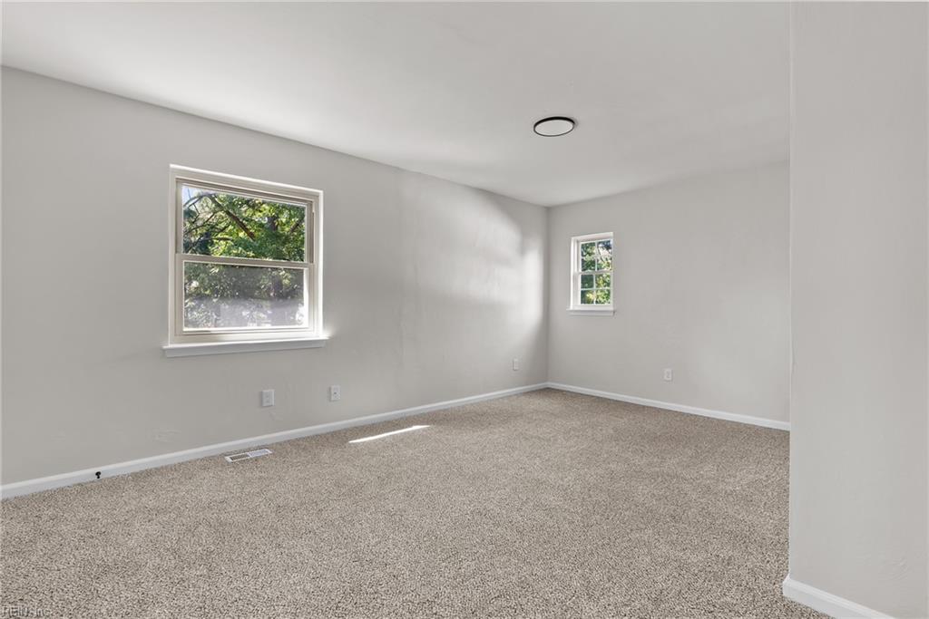 528 Woodlake Rd Rd Property Photo 27