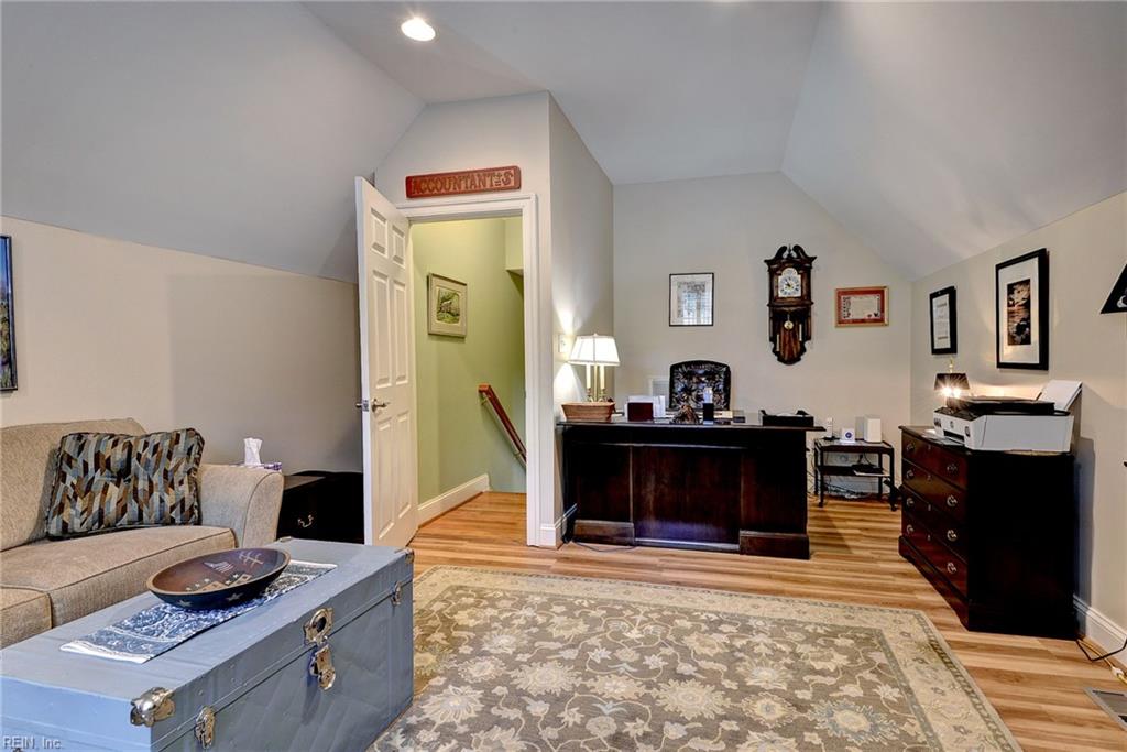 119 Portland Property Photo 30