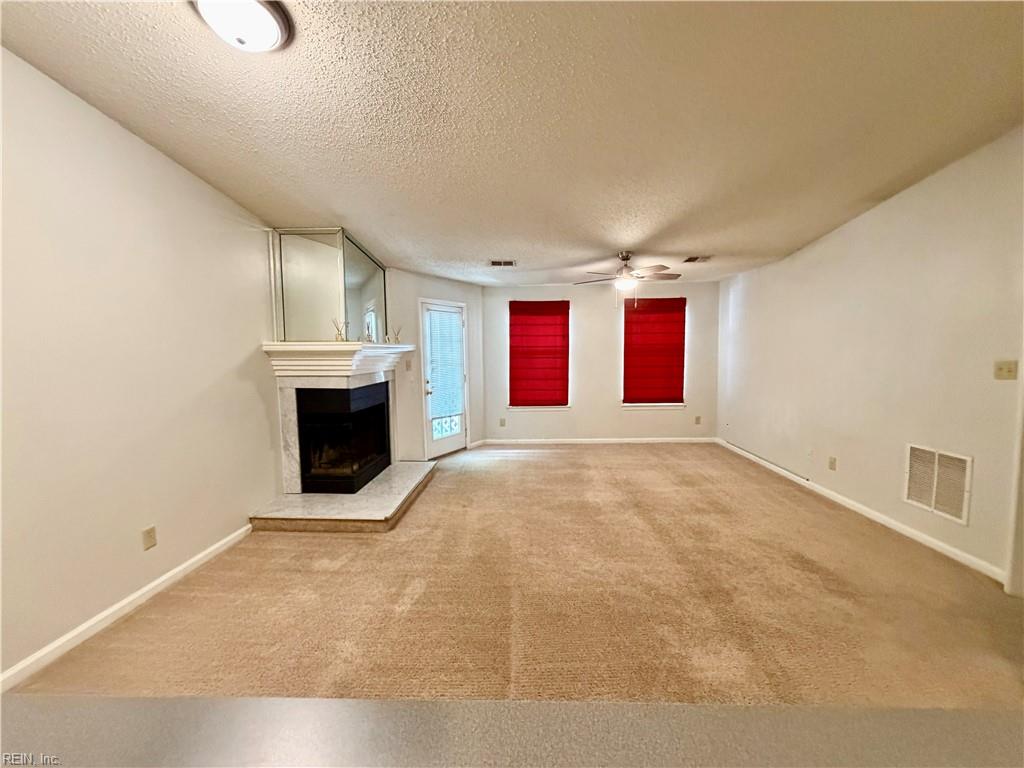 712 Inlet Quay Property Photo 2