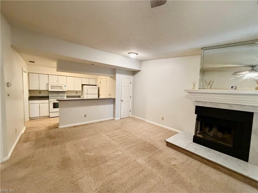 712 Inlet Quay Property Photo 4