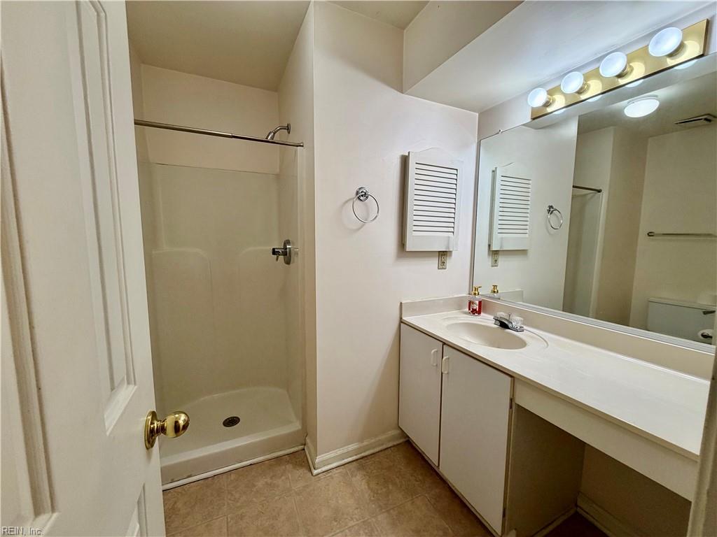 712 Inlet Quay Property Photo 9