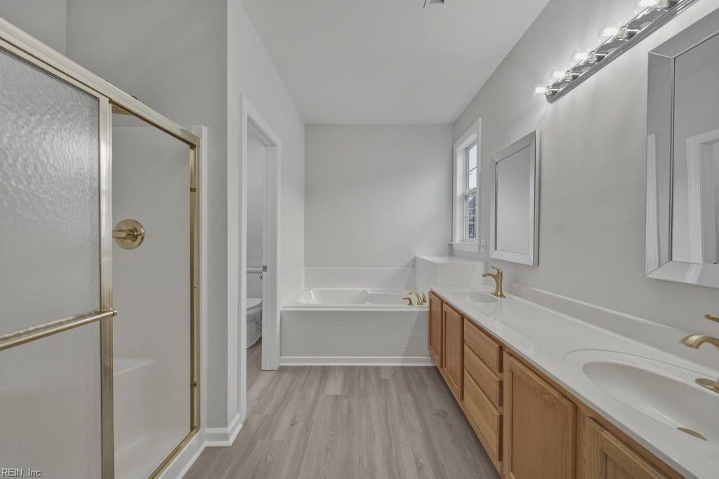 2820 Castling Xing Property Photo 11