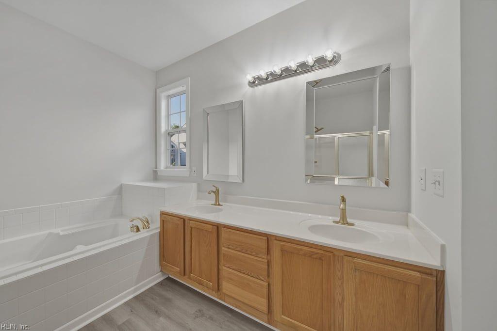 2820 Castling Xing Property Photo 13