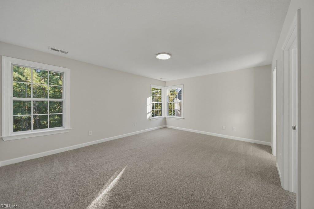 2820 Castling Xing Property Photo 15