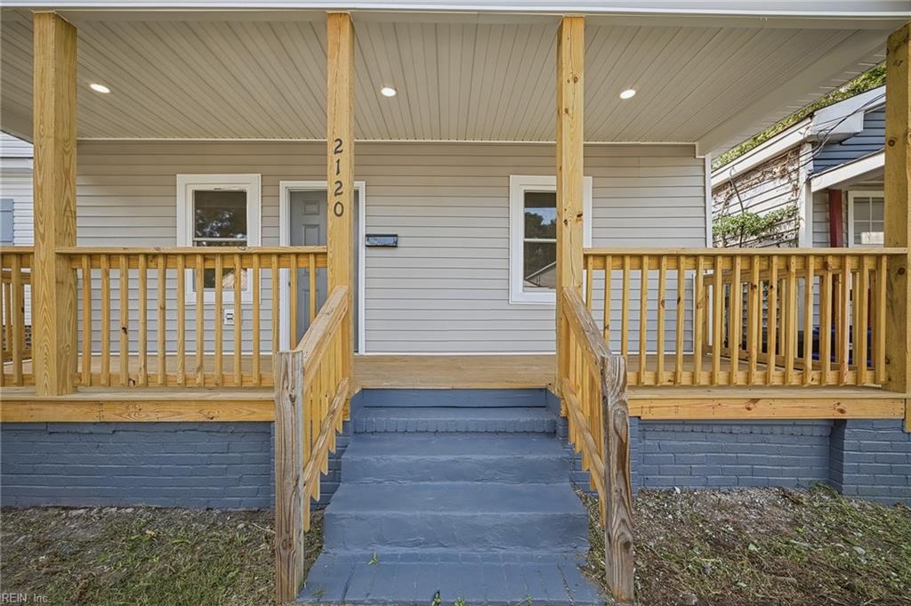 2120 Pearl St Property Photo 4