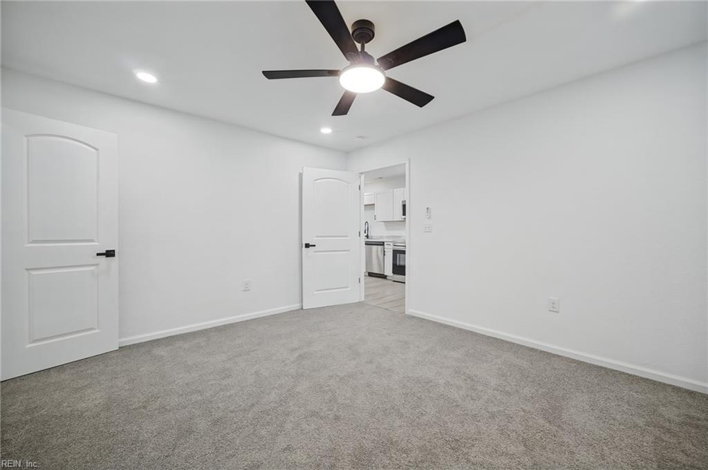 2120 Pearl St Property Photo 20