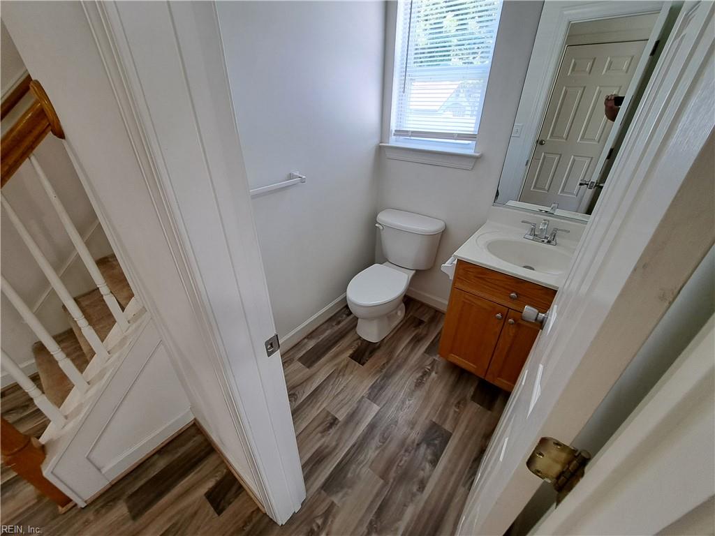 2223 Potters Rd Property Photo 6