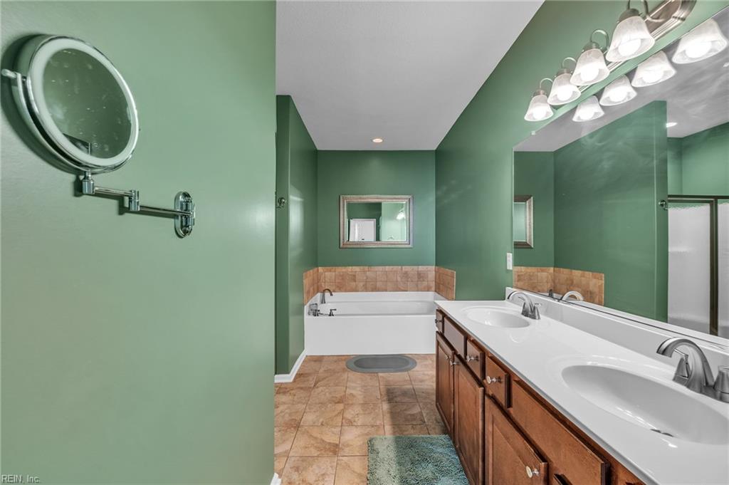 404 Tanners Green Ct Property Photo 22