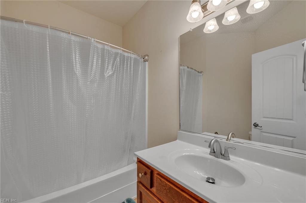 404 Tanners Green Ct Property Photo 33