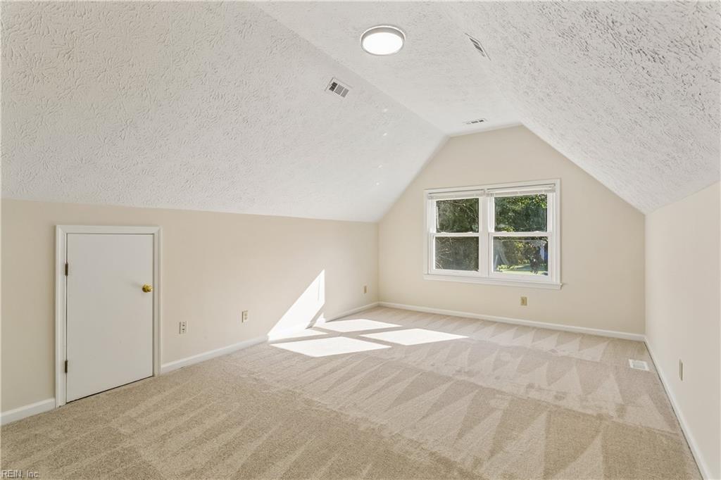 403 Gaines Way Property Photo 22