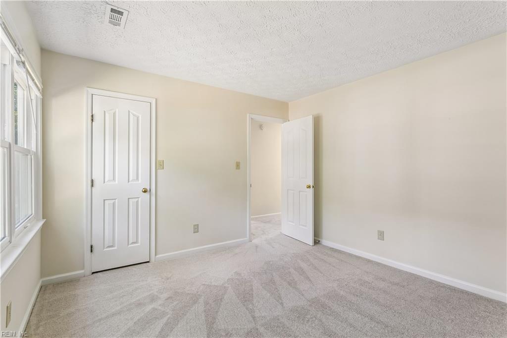 403 Gaines Way Property Photo 25
