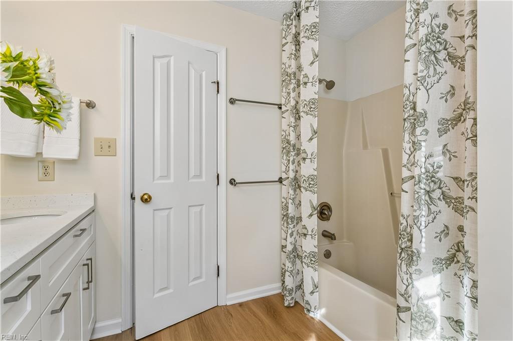 403 Gaines Way Property Photo 29