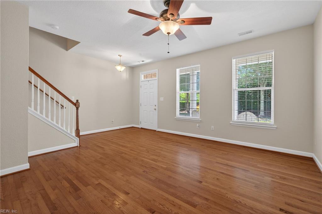 4840 Almandine Ave Property Photo 3