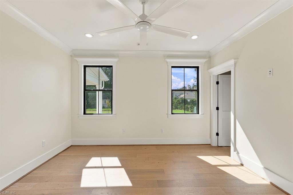 1121 Windsor Rd Property Photo 36