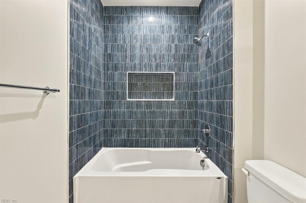 1121 Windsor Rd Property Photo 38