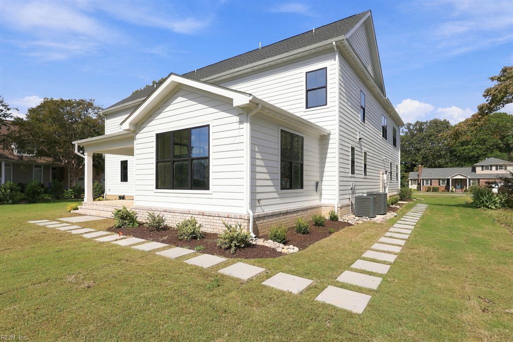 1121 Windsor Rd Property Photo 40