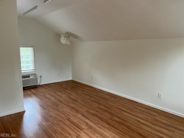 704 Kings Grant Rd Property Photo 24