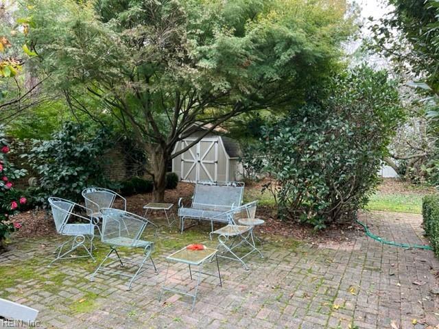 704 Kings Grant Rd Property Photo 26