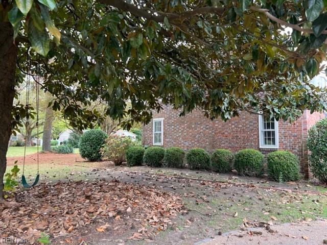 704 Kings Grant Rd Property Photo 28