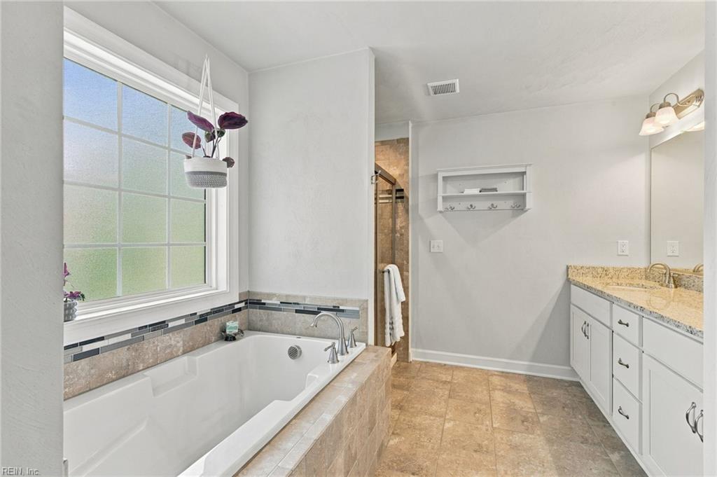 920 Covenant Way Property Photo 24