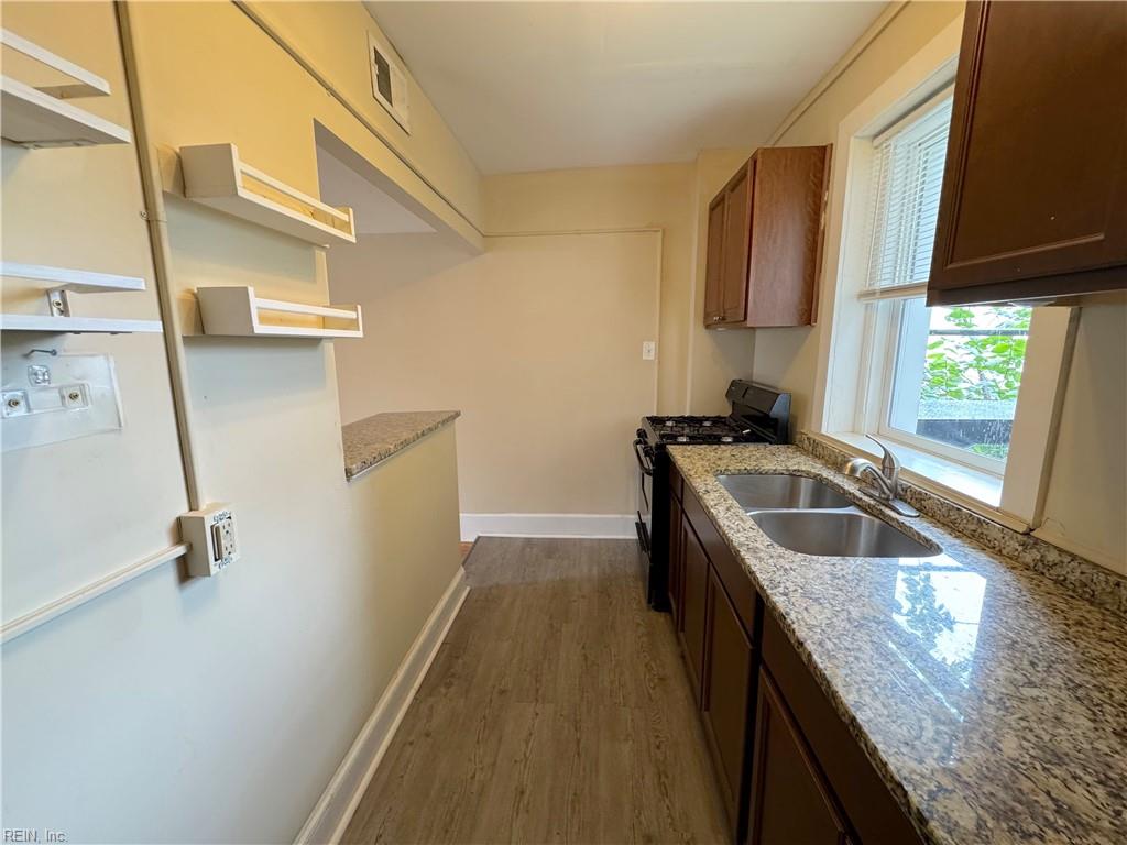 1217 Colonial Ave Property Photo 14