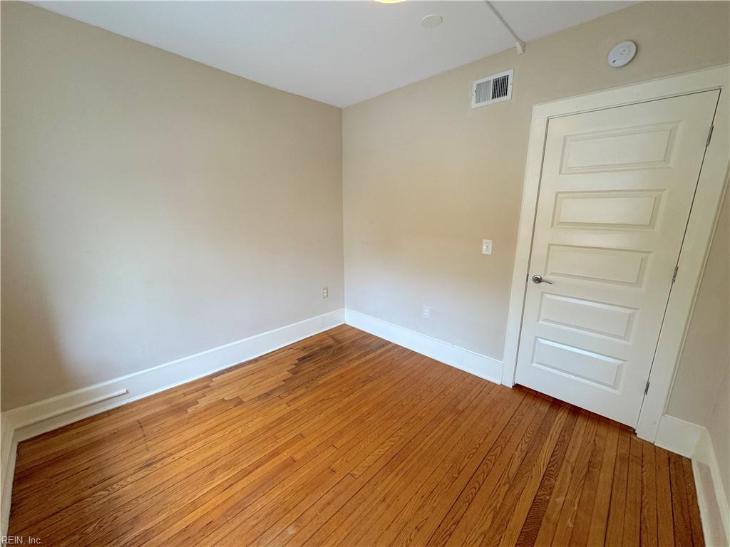 1217 Colonial Ave Property Photo 20